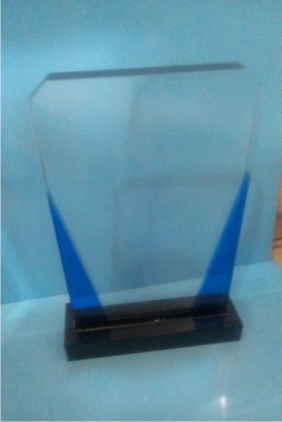 quality-wholesale-acrylic-award-branding-expert-Accra-Sunyani-Tema-Techiman-Kumasi-Takoradi-Obuasi-Cape-Coast-Ashiaman-Agona-Swedru-Takoradi-Teshi-ghana-west-africa (1)